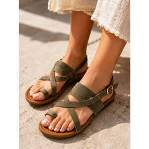 Franco Sarto Women Gia Olive Green Suede Toe Loop Strappy Sandals Flat Sz 6 Boho
